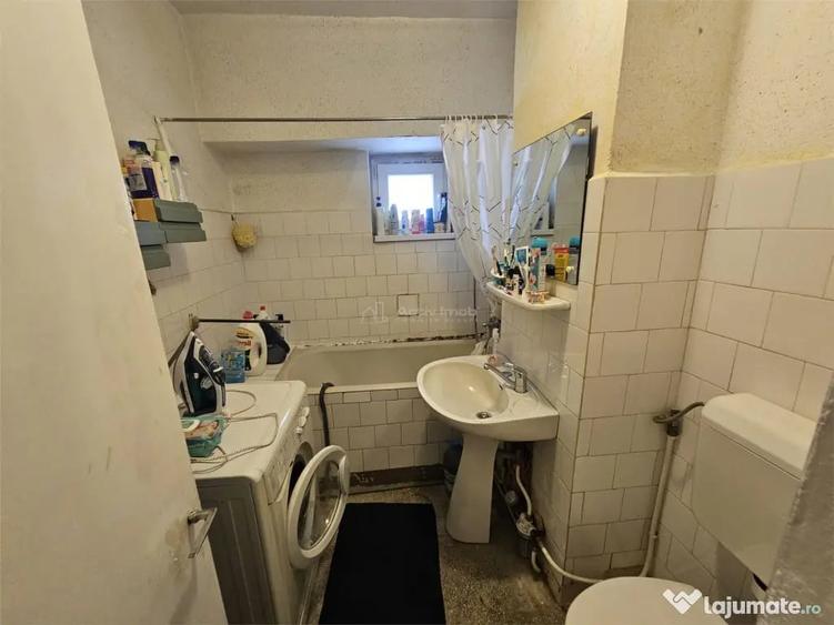 Apartament cu 3 camere decomandat în Ultracentral
