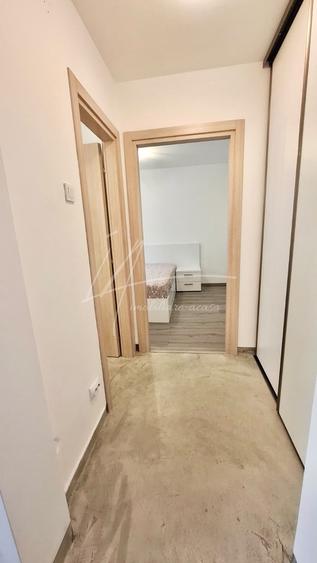 Apartament cu 2 camere semidecomandat, mobilat în Drumul Taberei