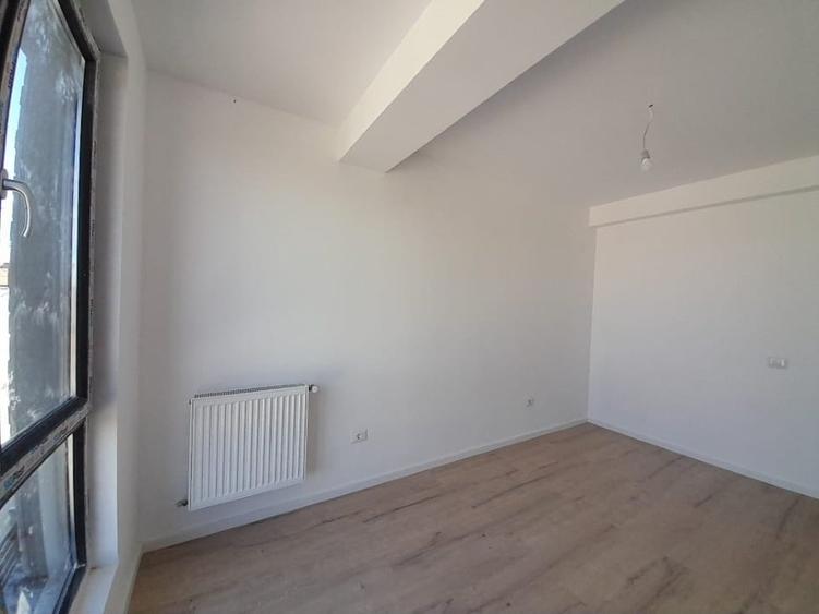 Duplex cu 5 camere cu Canalizare în Dumbrăveni