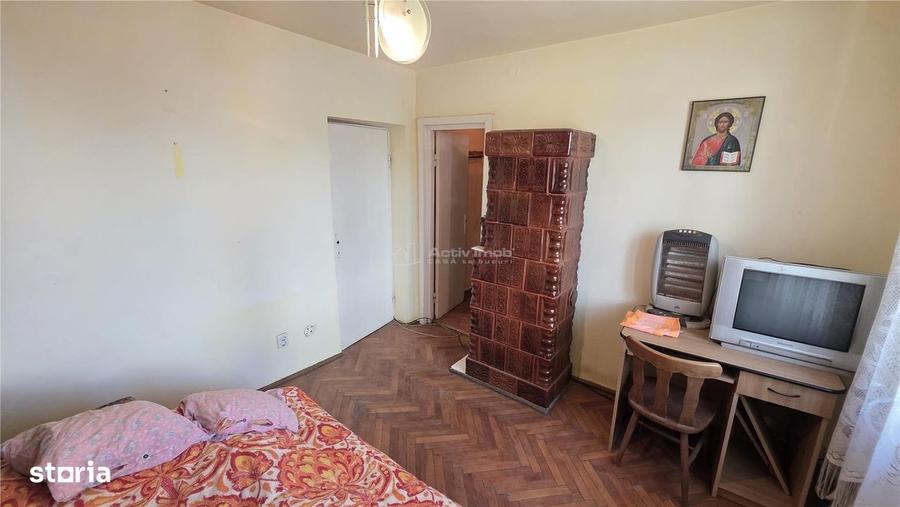 Apartament cu 2 camere decomandat, mobilat în Central