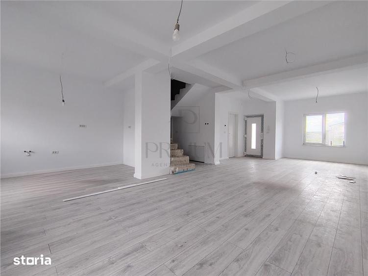 Casă cu 4 camere decomandat cu Teren 350 Mp în Central