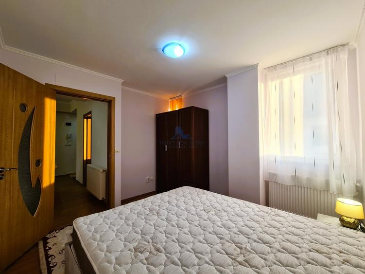 Apartament cu 3 camere semidecomandat, mobilat în Calea Poplăcii