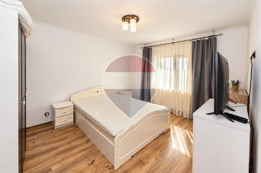 Apartament cu 2 camere decomandat, mobilat în Est