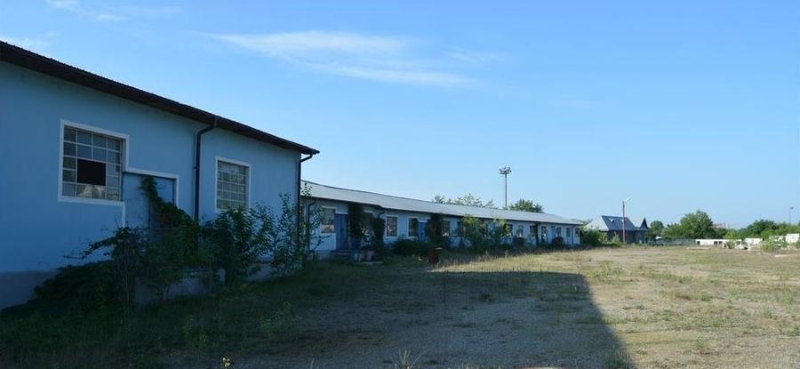 Teren de 12000 mp, în Nord