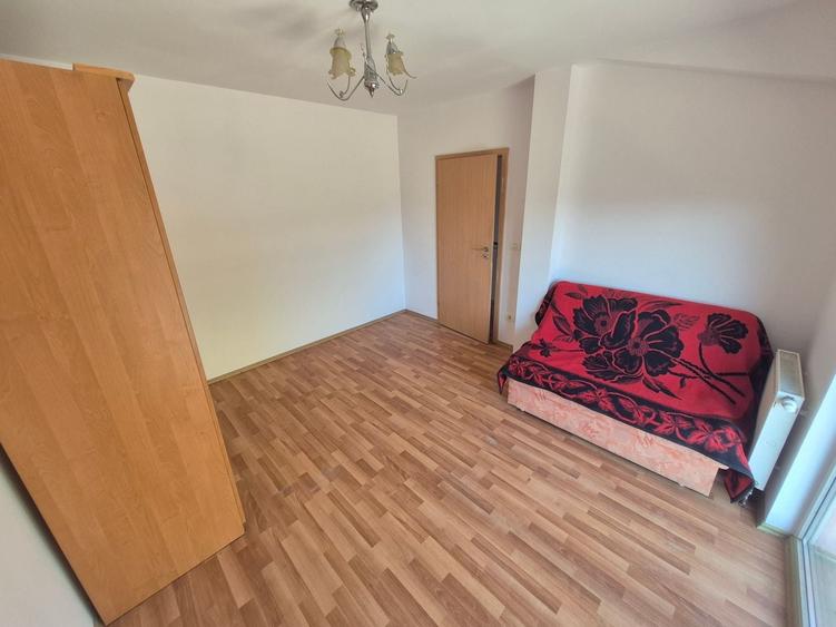 Casă individuală cu 5 camere cu Canalizare în Braytim