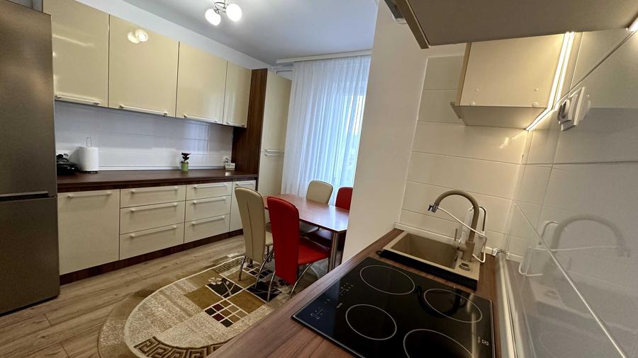 Apartament cu 2 camere decomandat în Pandurilor
