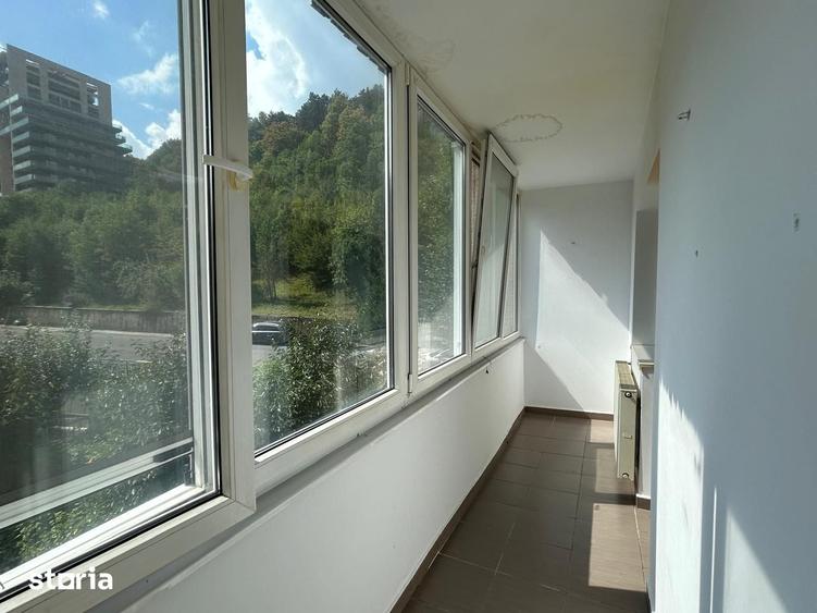 Apartament cu 2 camere decomandat în Valea Cetății