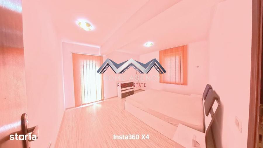 Casă cu 4 camere cu Teren 200 Mp în Central