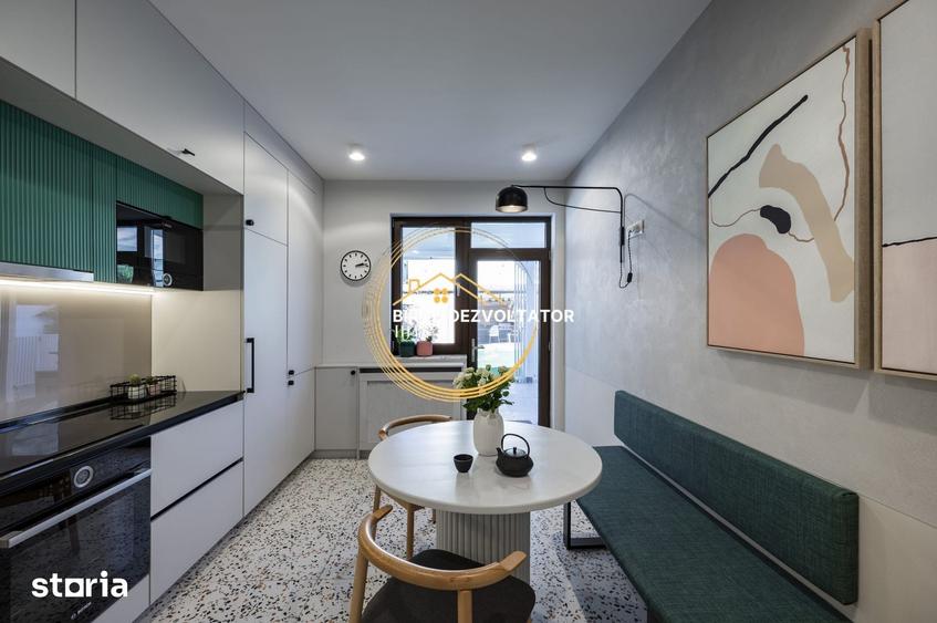 Apartament cu 4 camere decomandat în Titan