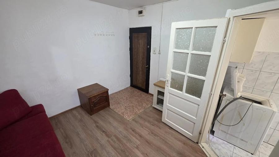 Garsonieră semidecomandată în Rogerius
