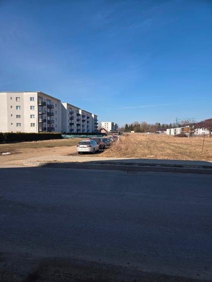 Teren Construcții intravilan de 2811 mp, în Tractorul