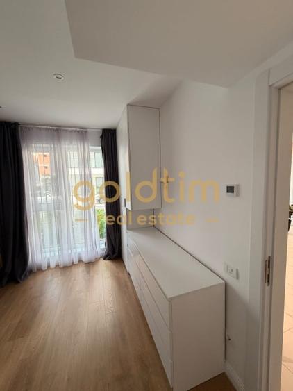 Apartament cu 3 camere semidecomandat, mobilat în Pipera