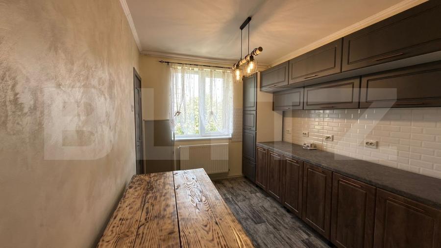 Apartament cu 2 camere semidecomandat, mobilat în Micro 15