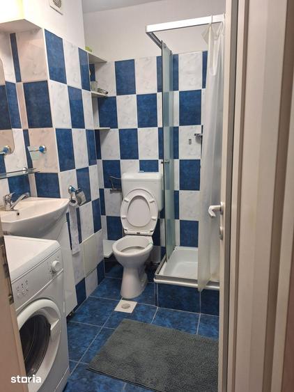 Apartament cu 3 camere semidecomandat în Crângași