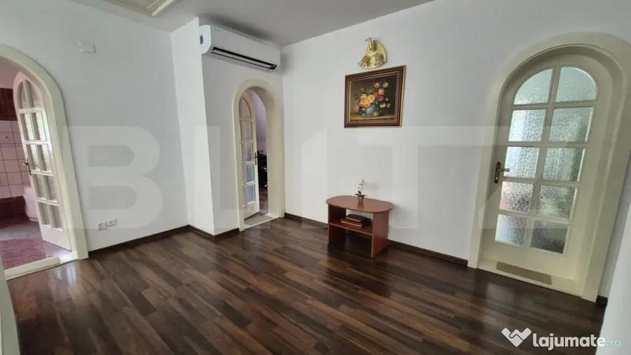 Casă cu 6 camere cu Teren 525 Mp în Cloșca