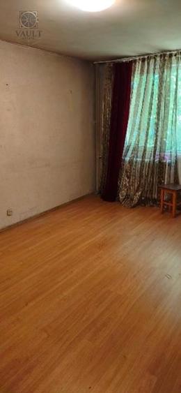 Garsonieră decomandată în Brâncoveanu
