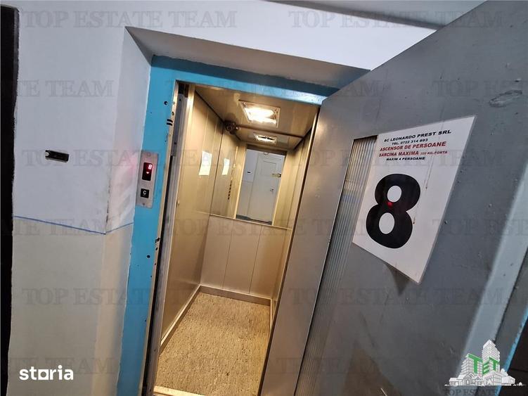 Apartament cu 3 camere semidecomandat în Calea Galați