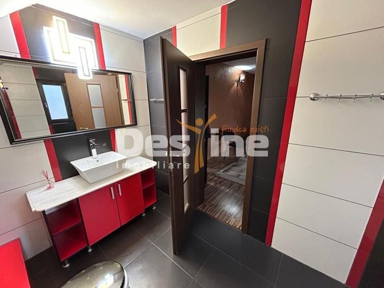 Casă individuală cu 6 camere cu Piscina în Ciritei