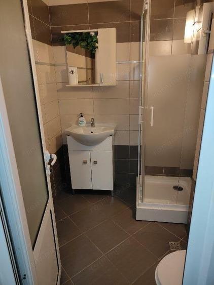 Apartament cu 3 camere semidecomandat în Șagului