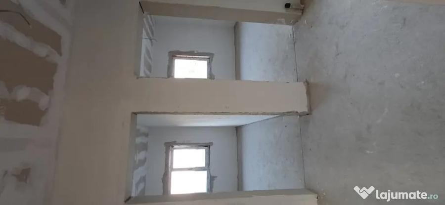 Casă cu 3 camere în Sânpetru