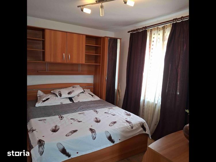 Casă cu 3 camere cu Teren 714 Mp în Șimnicu de Sus