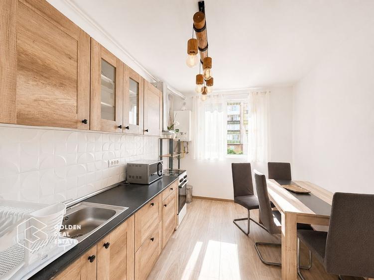 Apartament cu 3 camere decomandat în Micălaca