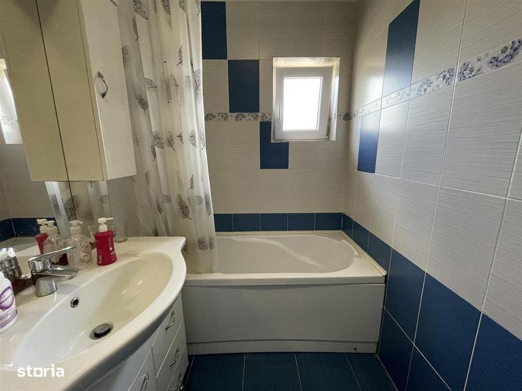Apartament cu 4 camere decomandat în Vasile Aaron