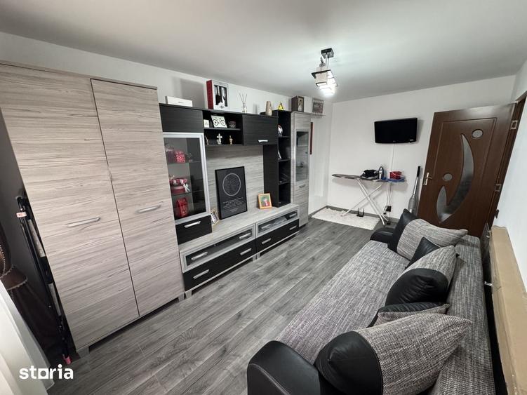 Apartament cu 4 camere, etaj 3 din 4 , Str. Belsugului , Micro 17. - 13