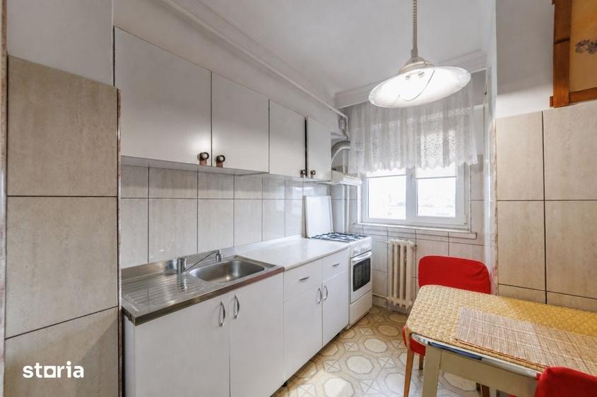 Apartament luminos cu 3 camere si balcon Exercitiu - 11