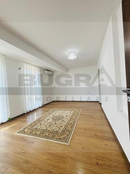 Duplex cu 5 camere cu Canalizare în Europa