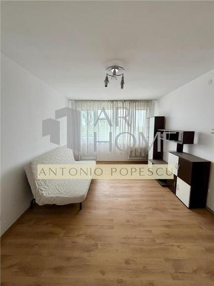 Apartament cu 2 camere semidecomandat, mobilat în Sud