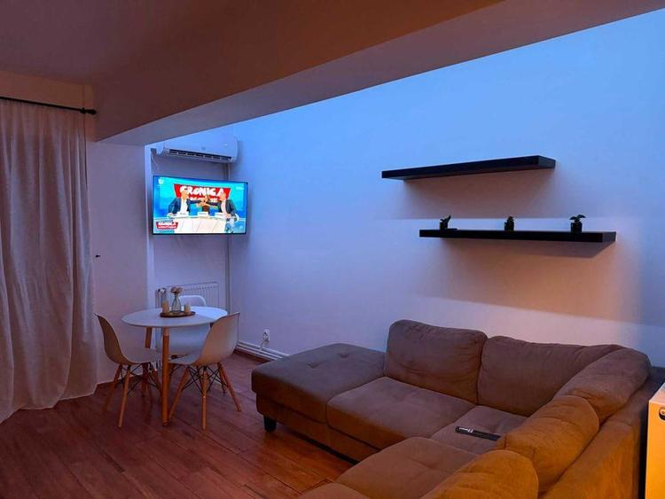 Apartament cu 2 camere decomandat în Cug