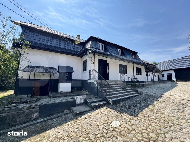 Casă cu 5 camere cu Teren 4731 Mp în Eremitu