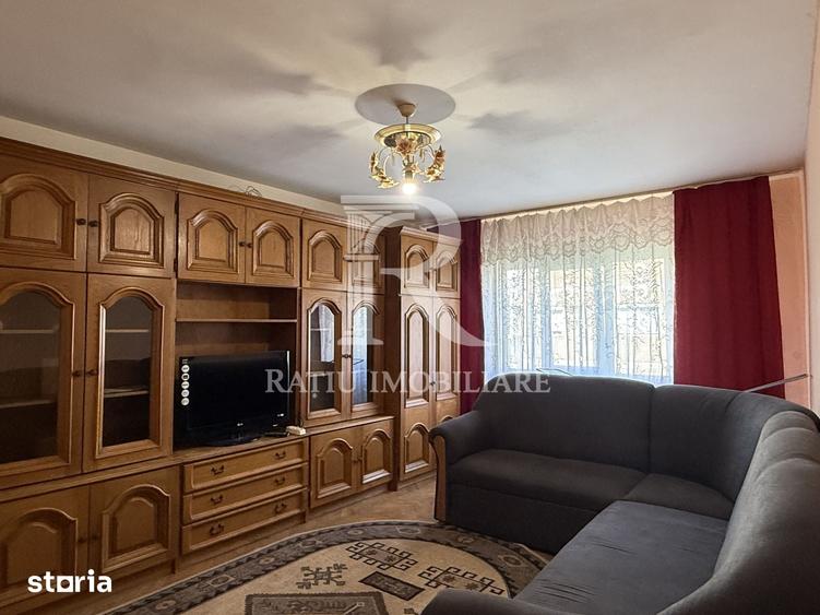 Apartament cu 3 camere decomandat în Rogerius