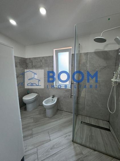 Casă individuală cu 7 camere cu Canalizare în Cartierul Traian