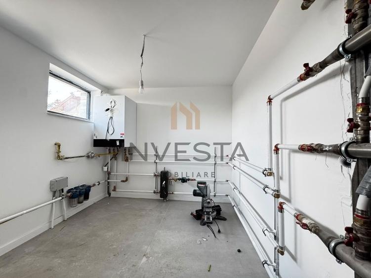 Casă individuală cu 5 camere cu Canalizare în Făget