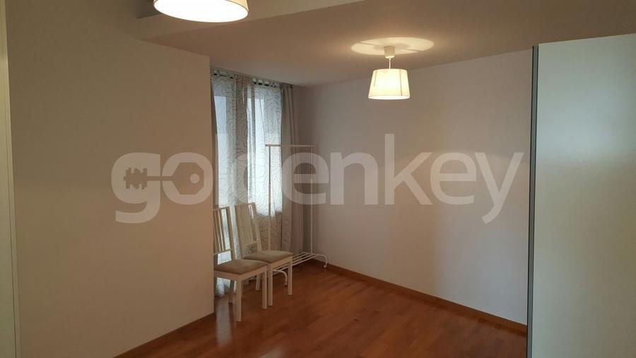 Apartament cu 4 camere decomandat, mobilat în Herăstrău