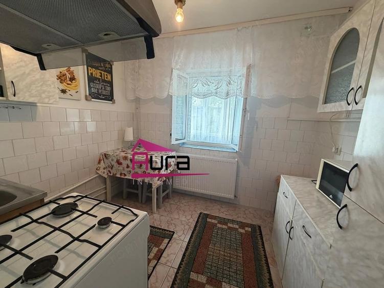 Apartament cu 3 camere decomandat în E3