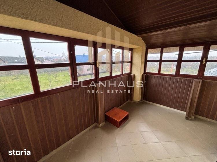 Casă cu 5 camere cu Teren 1200 Mp în Central