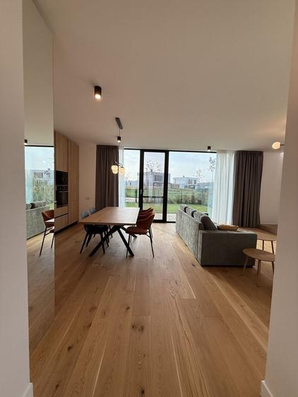 Inchiriere vila cu 4 camere Amber Forest - 9