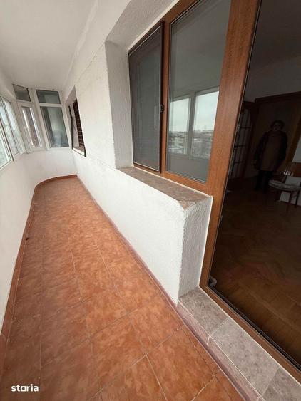 Apartament cu 3 camere în Dudescu