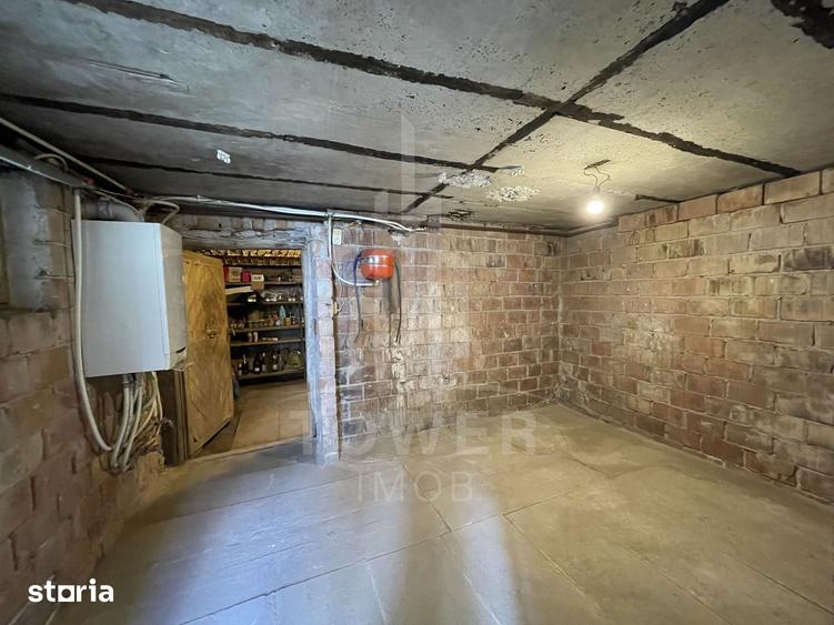 Casă cu 3 camere semidecomandat cu Teren 234 Mp în Lazaret