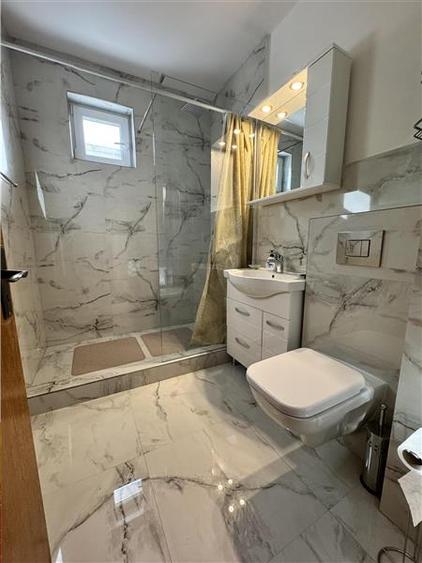 Apartament cu 3 camere decomandat în Kogălniceanu