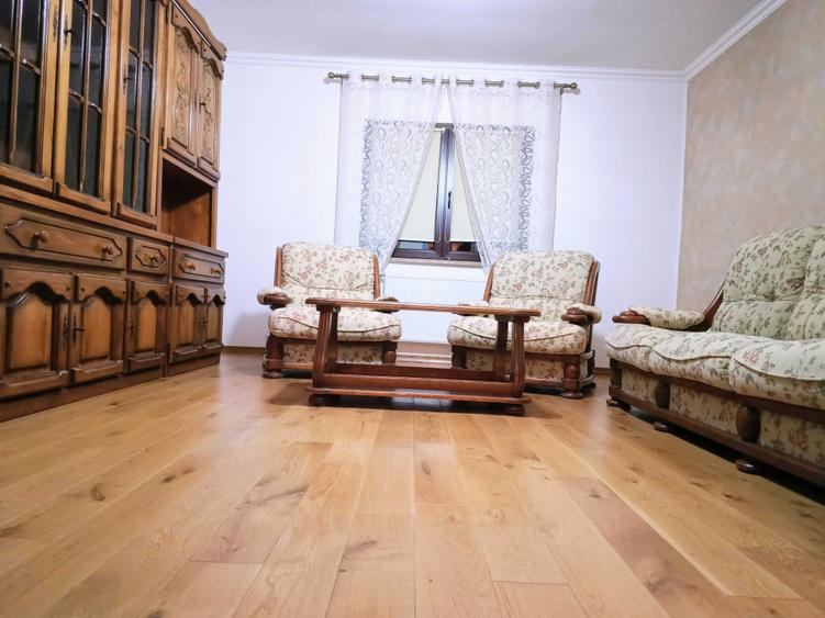 Casă cu 4 camere în Aradul Nou