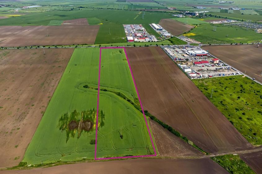 Teren Construcții intravilan de 50513 mp, în Nord-Est