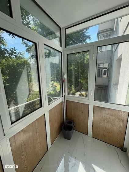 Apartament cu 2 camere decomandat în Podul de Fier