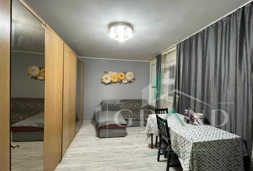 Apartament cu 4 camere decomandat în Mănăștur — fotografia 1