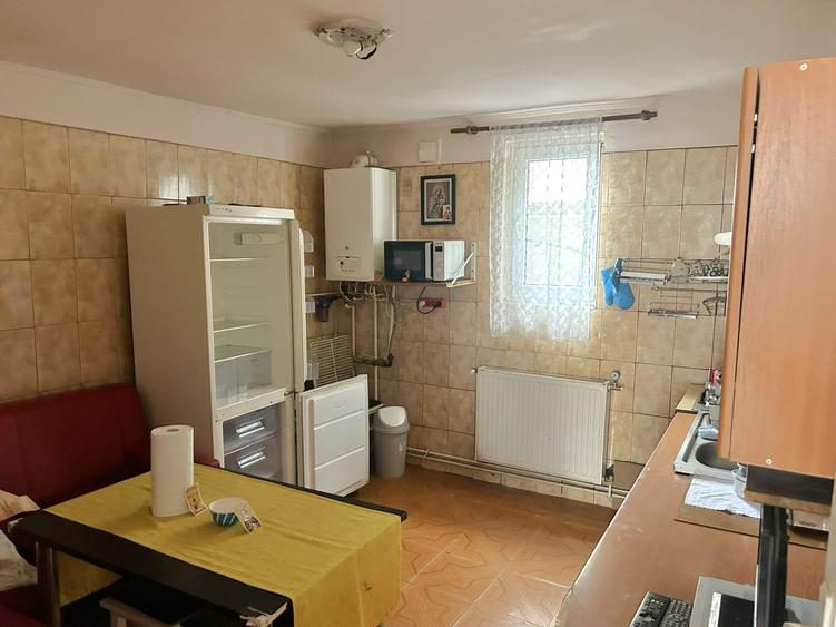 Casă individuală cu 3 camere cu Teren 564 Mp în Glina