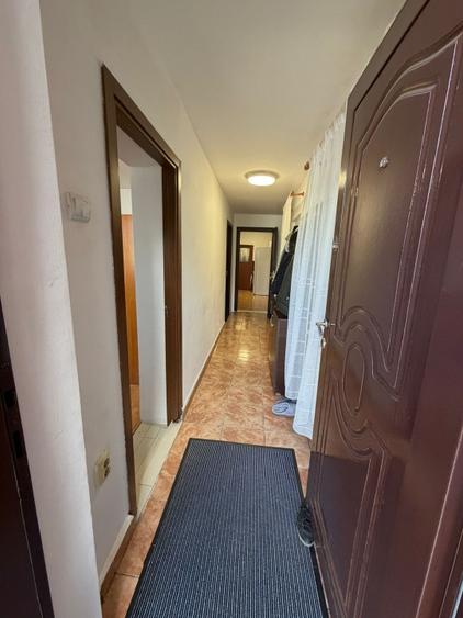 Casă individuală cu 5 camere cu Canalizare în Giulești