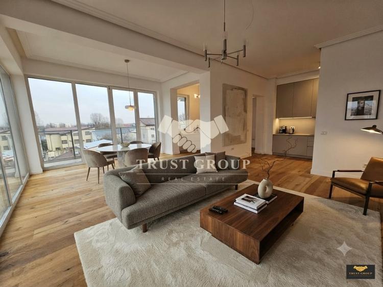 Penthouse cu 3 camere decomandat, mobilat în Floreasca